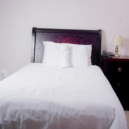 Dalarize Guesthouse Windhoek Exterior photo